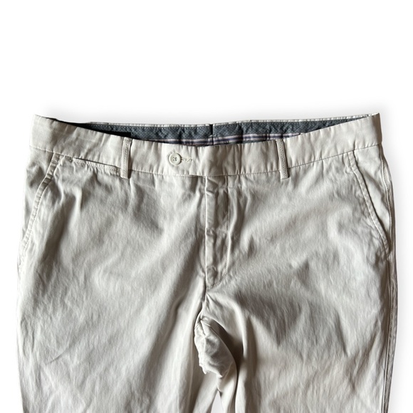 Neiman Marcus Men’s Light Beige Khaki Chino Pants, Size 38 Tall - Picture 3 of 11